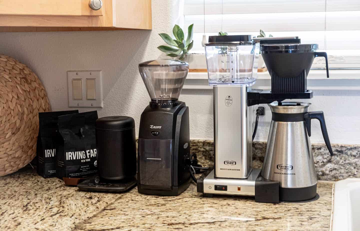 Best Small Filter Coffee Machine - Top 5 Drip Brewers that Fit Anywhere